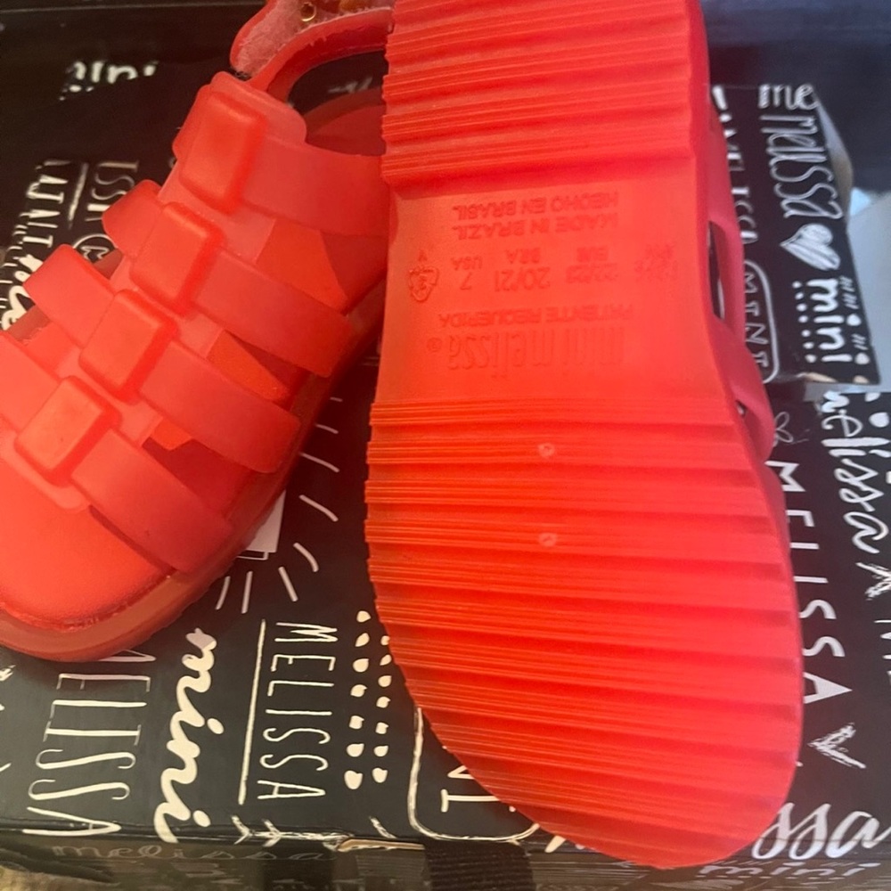Mini Melissa’s - Picture 2 of 3